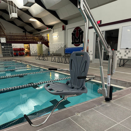 Spectrum Aquatics Motion Trek BP350 153121 battery powered ADA pool lift with anchor