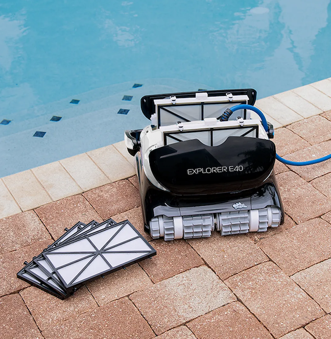 Maytronics Dolphin Explorer E40 feature image 2