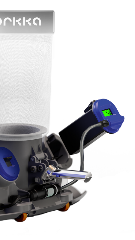 Kokido Vektro Orkka EV380 cordless pool leaf vac, detail view