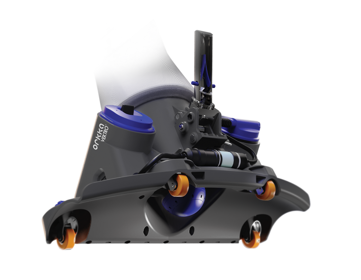 Kokido Vektro Orkka EV380 cordless pool leaf vac, additional view