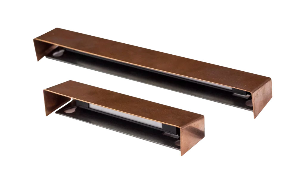 Brilliance Wall Washer Surface Mount With Small Brass + Black Cerakote Shield And Integrated 3000K Light Bar