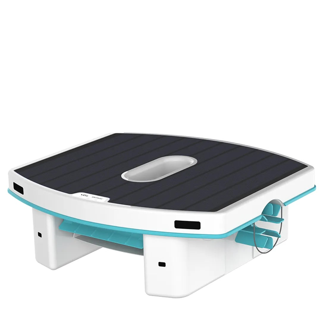 Maytronics Dolphin Skimmi solar powered robotic pool skimmer