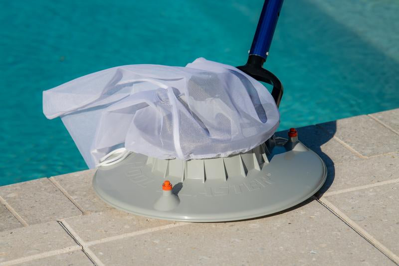 WaterTech Volt Leaf Vac 11A0060LS cordless pool vacuum
